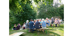 Nachfeier des Mährisch-Neustädter Wachsstockfestes an der Weingartenkapelle (Foto: Karl-Franz Thiede)